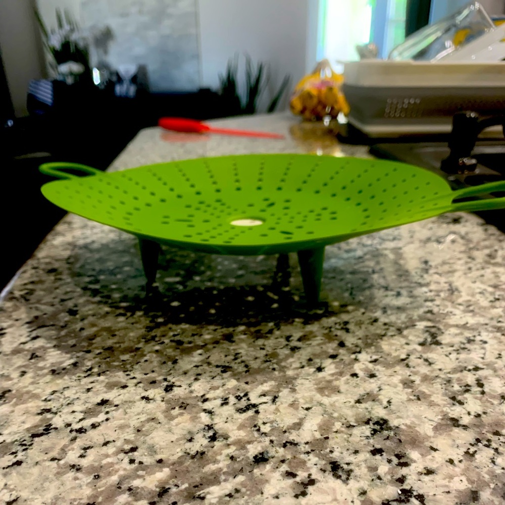 Silicon colander. - Picture 2 of 5